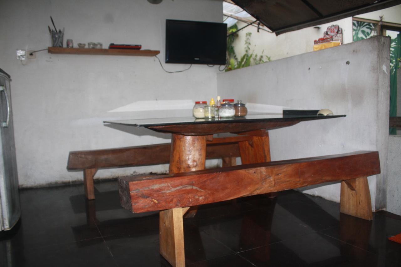Gusti Homestay Kerobokan Екстериор снимка