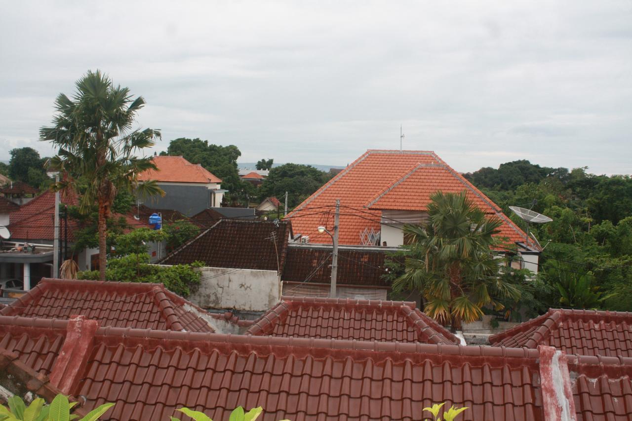 Gusti Homestay Kerobokan Екстериор снимка