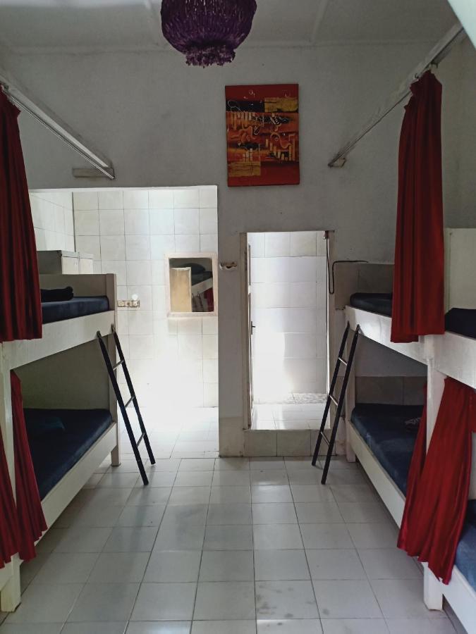 Gusti Homestay Kerobokan Екстериор снимка